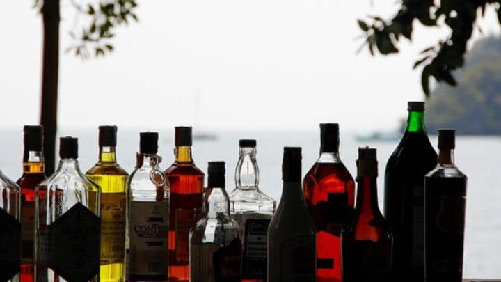 El alkohol aumenta el riesgo de sufrir estreñimiento