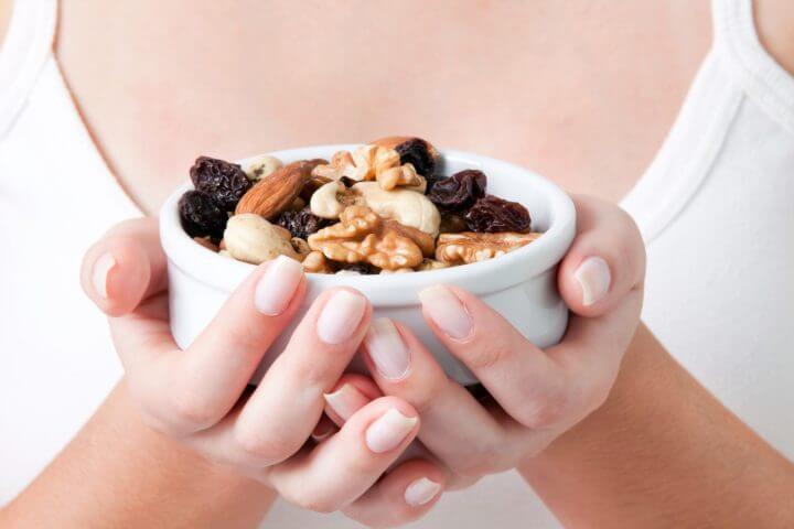 Snacks con pocos carbohidratos para saciar antojos