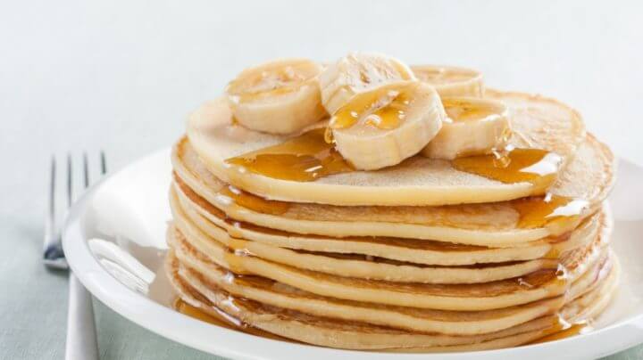 ¿Cómo hacer tortitas de avena y banana?