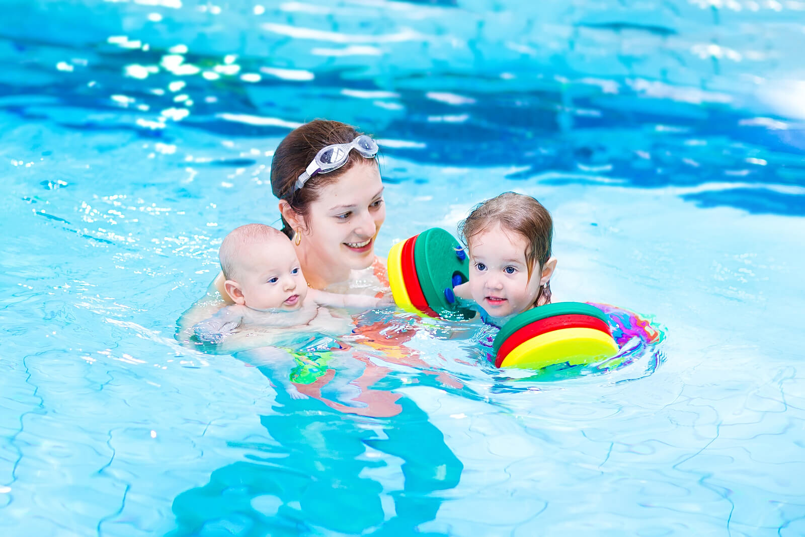 3 grandes beneficios de la natación infantil