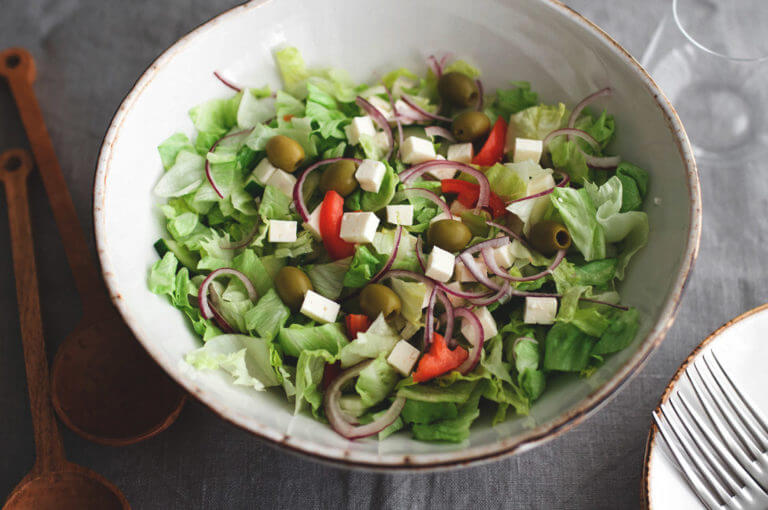 Cómo crear la ensalada perfecta para perder peso