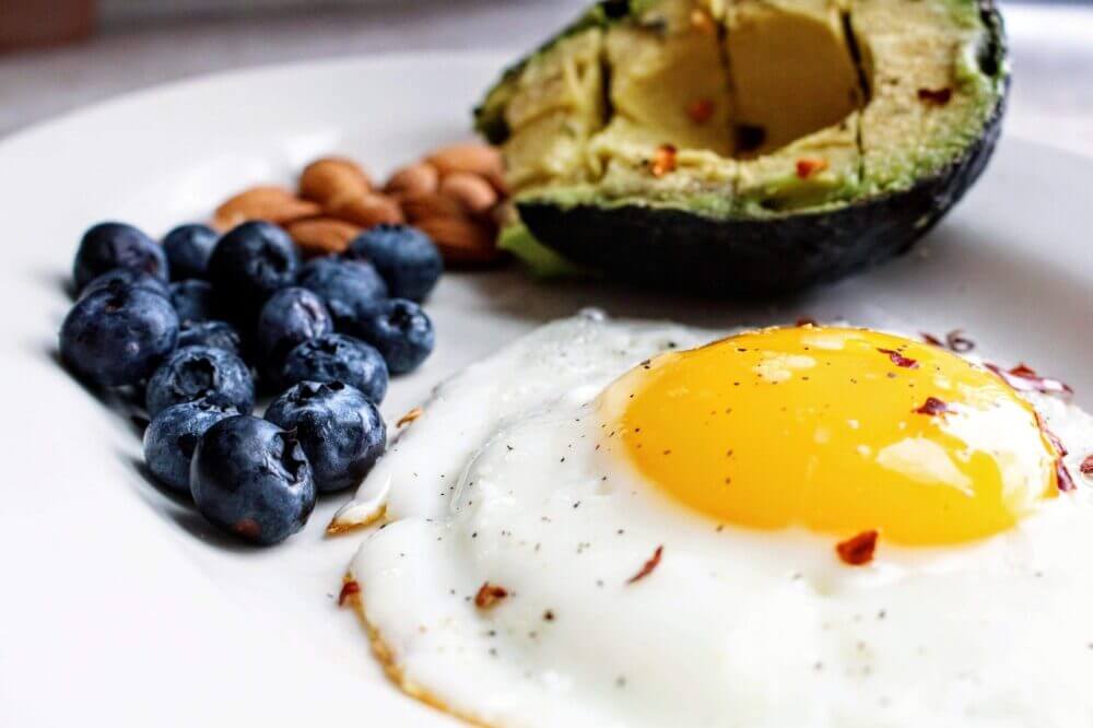 ¿Qué debes comer durante una dieta de definición sin carbohidratos?