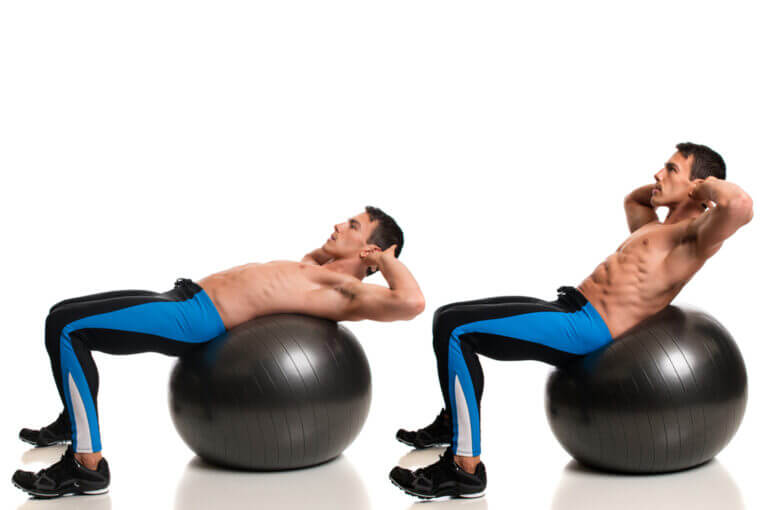 10 ejercicios con fitball para tonificar todo tu cuerpo de forma sencilla
