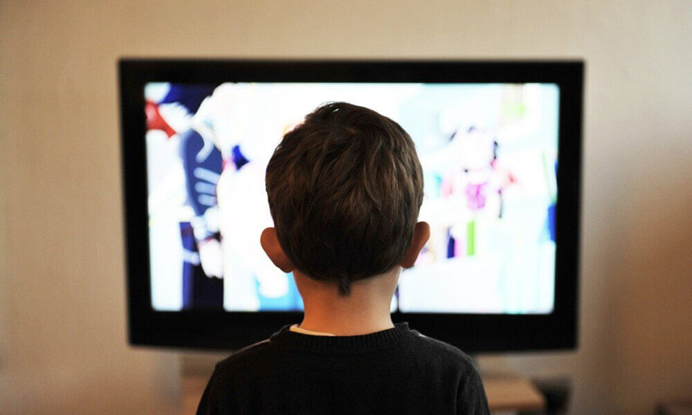Efectos de ver televisión durante varias sobre la salud
