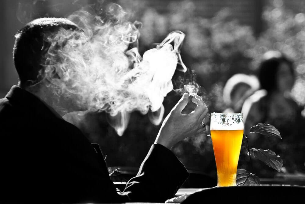 Dejar de fumar reduce el riesgo de padecer cáncer