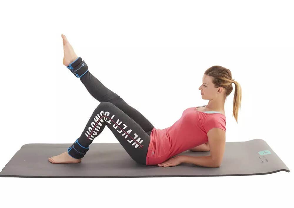 Con este ejercicio no solo bajarás de peso sino que trabajarás la extensión de la pierna