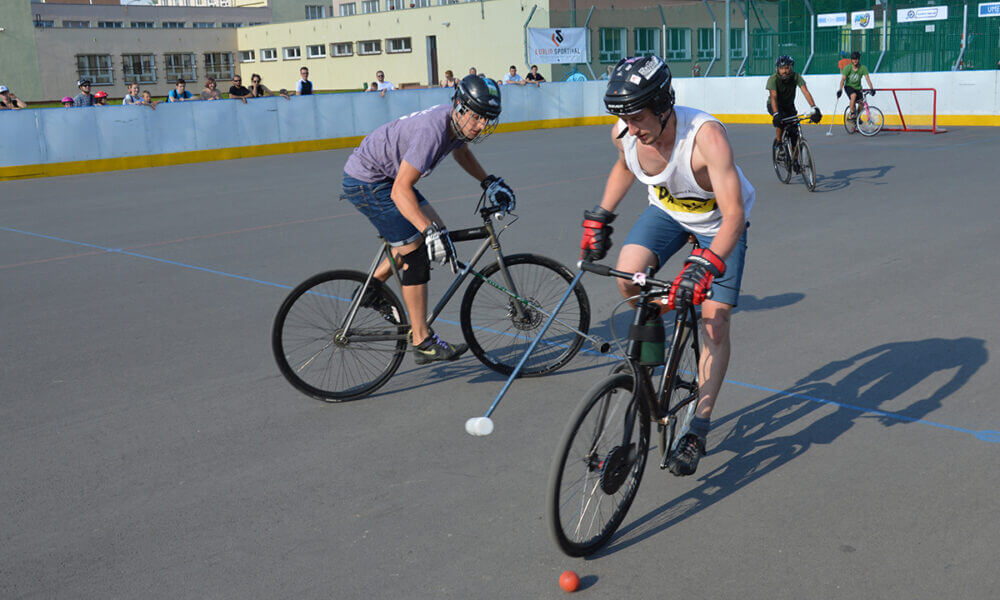 Bikepolo, un deporte que te ayudará a mejorar tu resistencia, fuerza y equilibrio