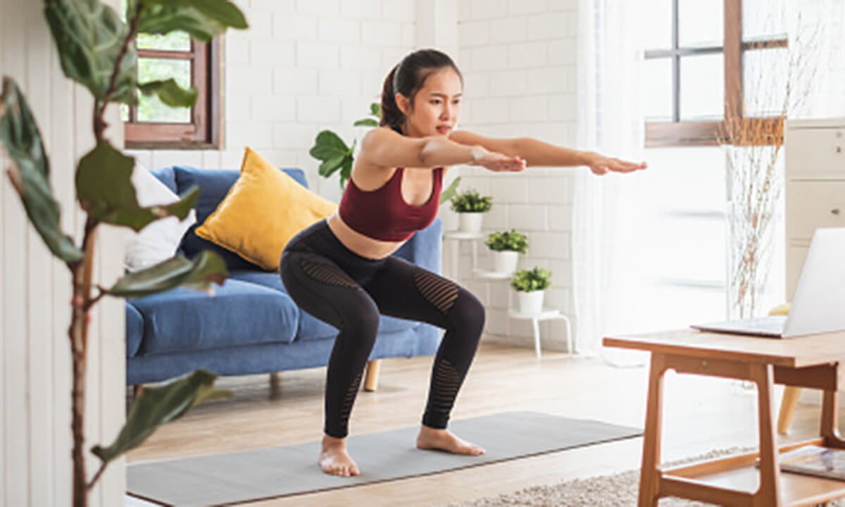 5 ejercicios de cuádriceps que puedes hacer en casa sin material