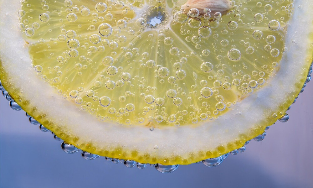 Limón para eliminar el exceso de agua de tu cuerpo