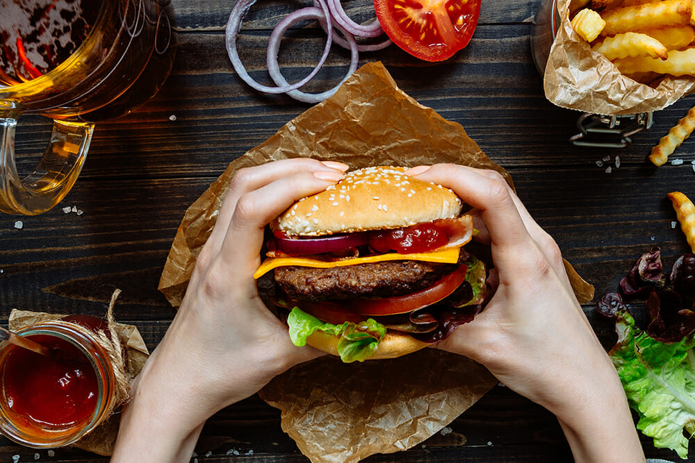 Qué es refeeds y día trampa en nutrición