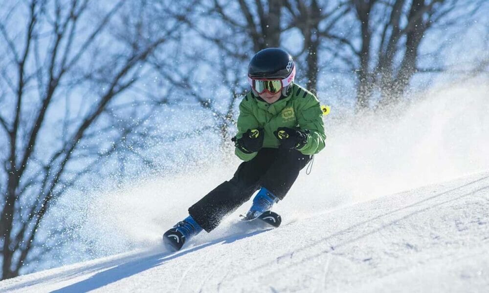 el esquí es una de las actividades de invierno más conocidas