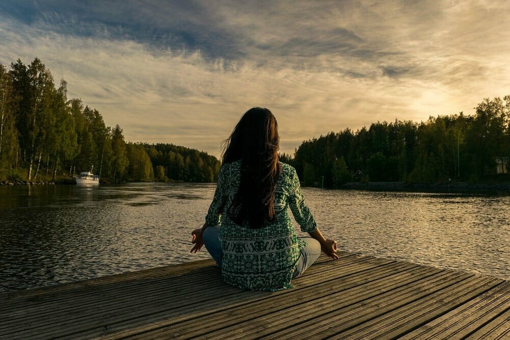 Practicar yoga