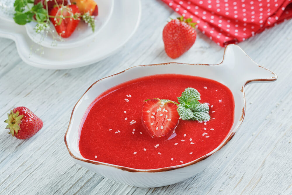 cómo preparar gazpacho de fresa