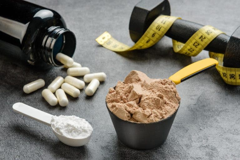 Tomar creatina en polvo o en cápsulas